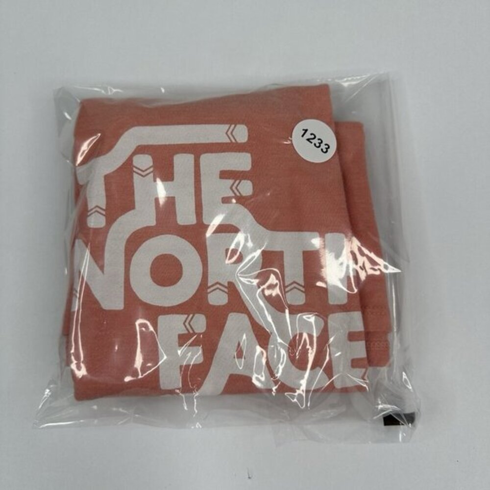 The North Face Womens Athletic Slim Fit V-Neck Graphic T-Shirt Clay Pink Medium - Picture 15 of 15